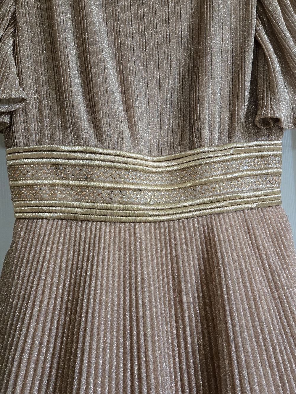 Ieena For Mac Duggal Gold Shimmer Formal Gown Size 4 - Picture 4 of 12